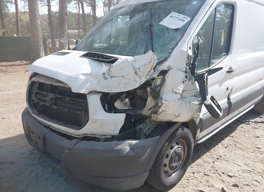 Photo 6 of 2017 Ford Transit-250 (VIN 1FTYR2CM4HKB31001)
