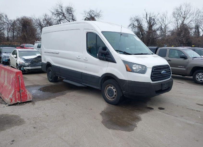 2018 Ford Transit-250 (VIN 1FTYR2CM4JKA07512) main photo