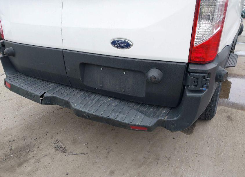 Photo 18 of 2018 Ford Transit-250 (VIN 1FTYR2CM4JKA07512)