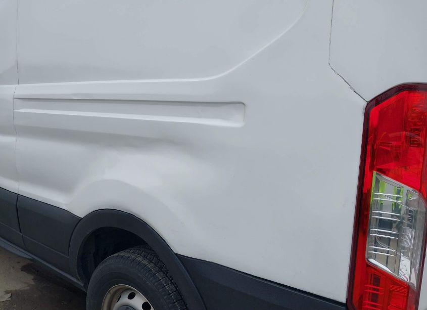 Photo 19 of 2018 Ford Transit-250 (VIN 1FTYR2CM4JKA07512)