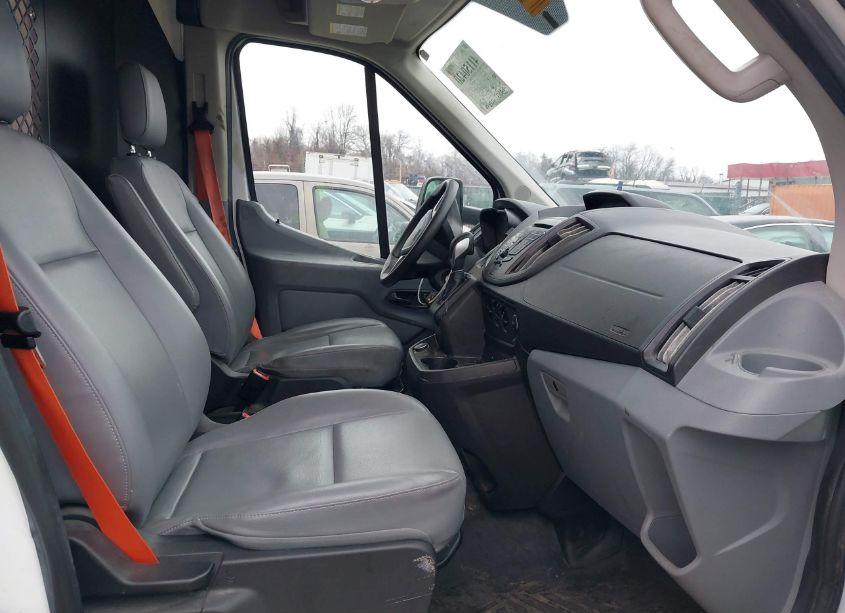 Photo 5 of 2018 Ford Transit-250 (VIN 1FTYR2CM4JKA07512)