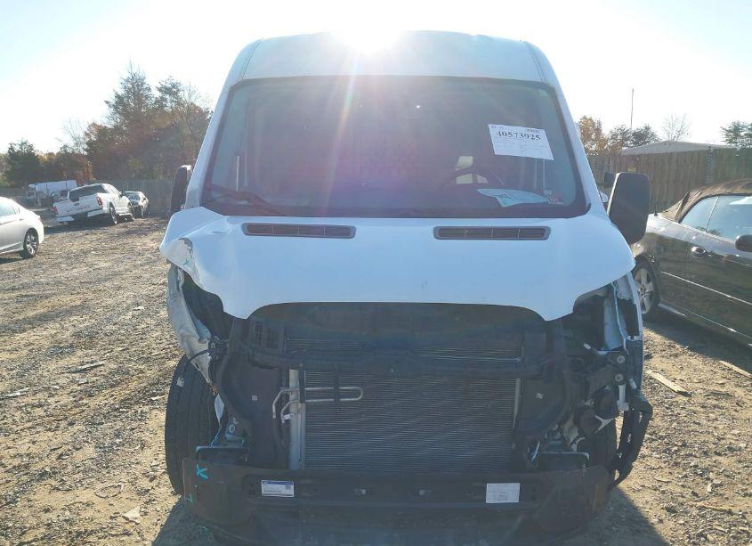 Photo 13 of 2018 Ford Transit-250 (VIN 1FTYR2CM4JKA41479)