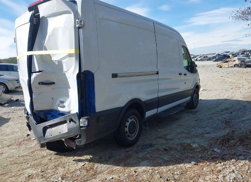 Photo 4 of 2019 Ford Transit-250 (VIN 1FTYR2CM4KKA26370)