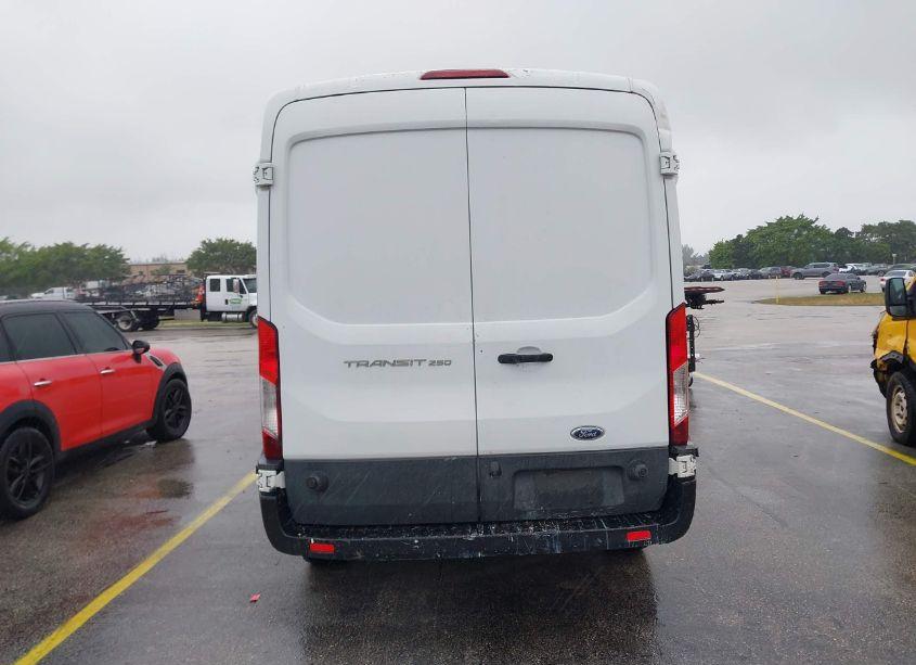 Photo 16 of 2016 Ford Transit-250 (VIN 1FTYR2CM5GKB01763)
