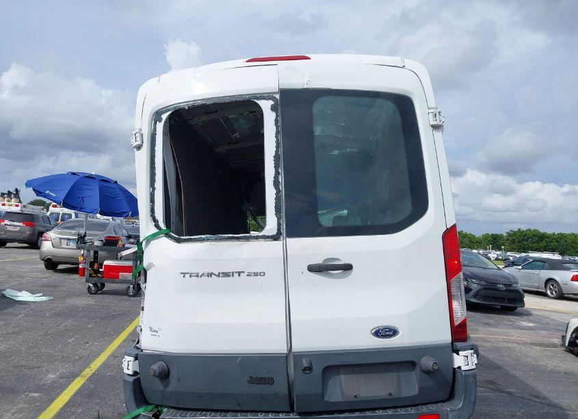 Photo 16 of 2017 Ford Transit-250 (VIN 1FTYR2CM5HKA89762)