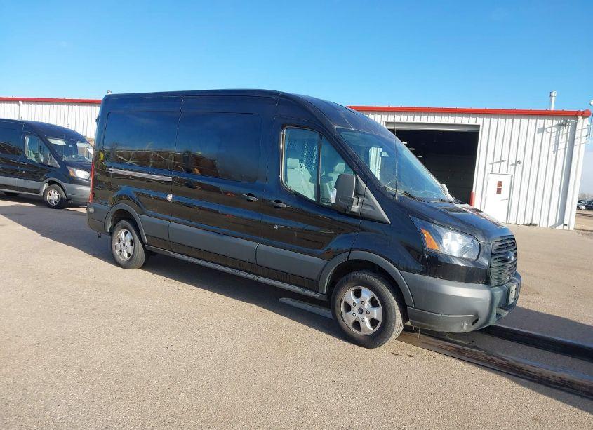 2018 Ford Transit-250 (VIN 1FTYR2CM5JKB37699) main photo