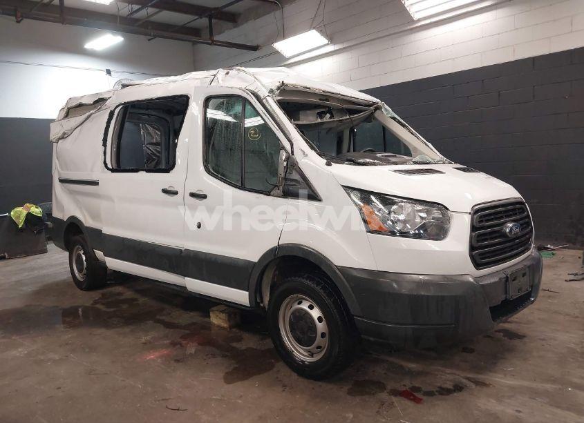 2018 Ford Transit-250 (VIN 1FTYR2CM7JKA85654) main photo