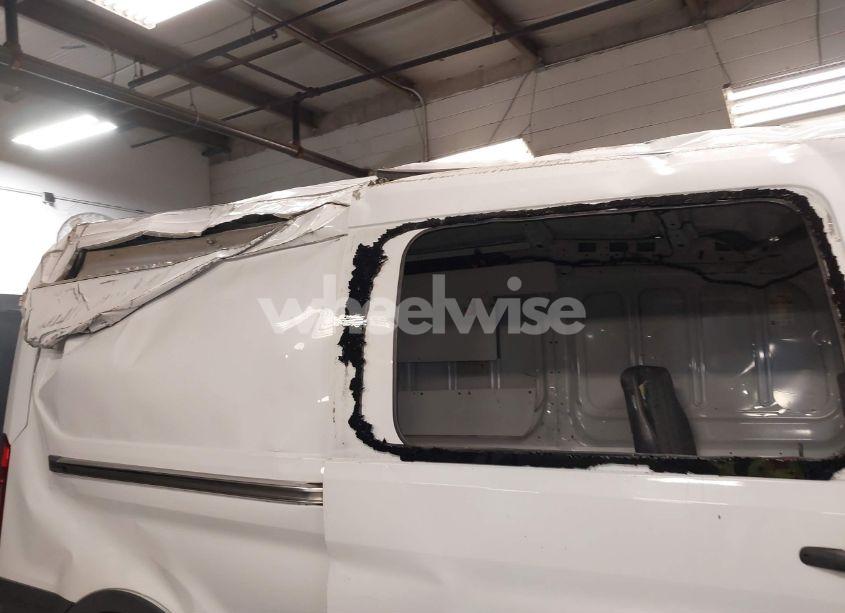 Photo 12 of 2018 Ford Transit-250 (VIN 1FTYR2CM7JKA85654)