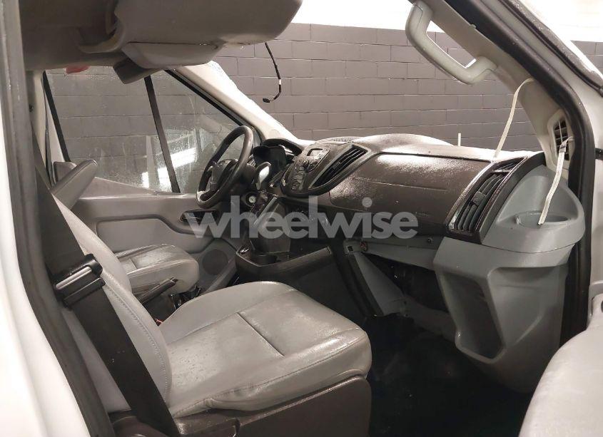 Photo 5 of 2018 Ford Transit-250 (VIN 1FTYR2CM7JKA85654)