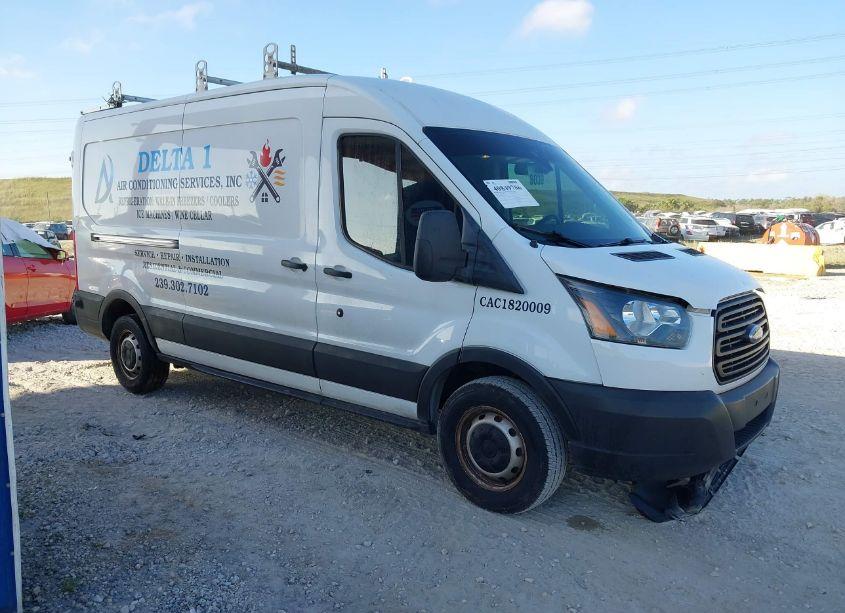 2019 Ford Transit-250 (VIN 1FTYR2CM7KKA58682) main photo