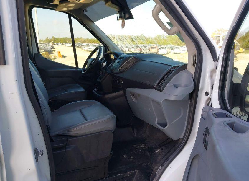 Photo 5 of 2019 Ford Transit-250 (VIN 1FTYR2CM7KKA58682)