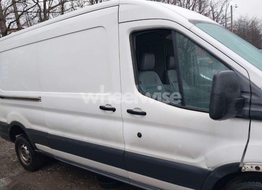 Photo 13 of 2018 Ford Transit-250 (VIN 1FTYR2CM8JKA51027)