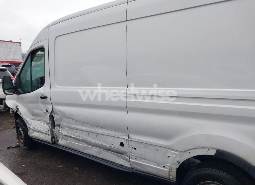 Photo 14 of 2018 Ford Transit-250 (VIN 1FTYR2CM8JKA51027)