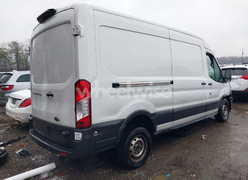 Photo 4 of 2018 Ford Transit-250 (VIN 1FTYR2CM8JKA51027)