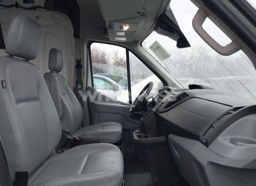 Photo 5 of 2018 Ford Transit-250 (VIN 1FTYR2CM8JKA51027)