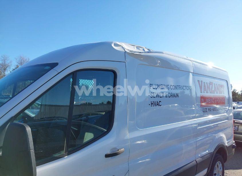 Photo 6 of 2018 Ford Transit-250 (VIN 1FTYR2CM8JKB23893)