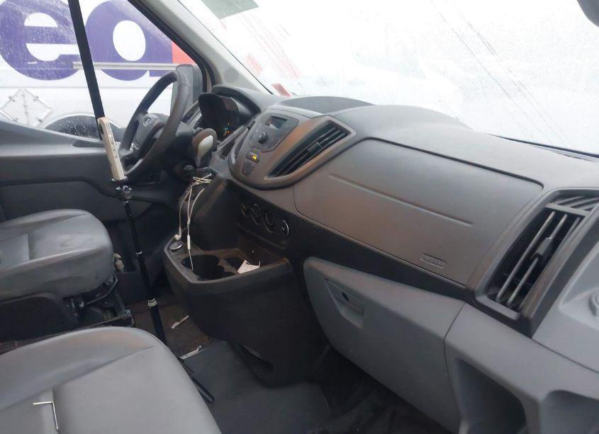 Photo 5 of 2018 Ford Transit-250 (VIN 1FTYR2CM9JKA43938)