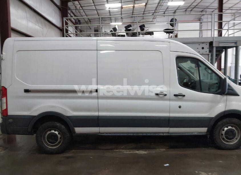 Photo 13 of 2018 Ford Transit-250 (VIN 1FTYR2CMXJKB02754)