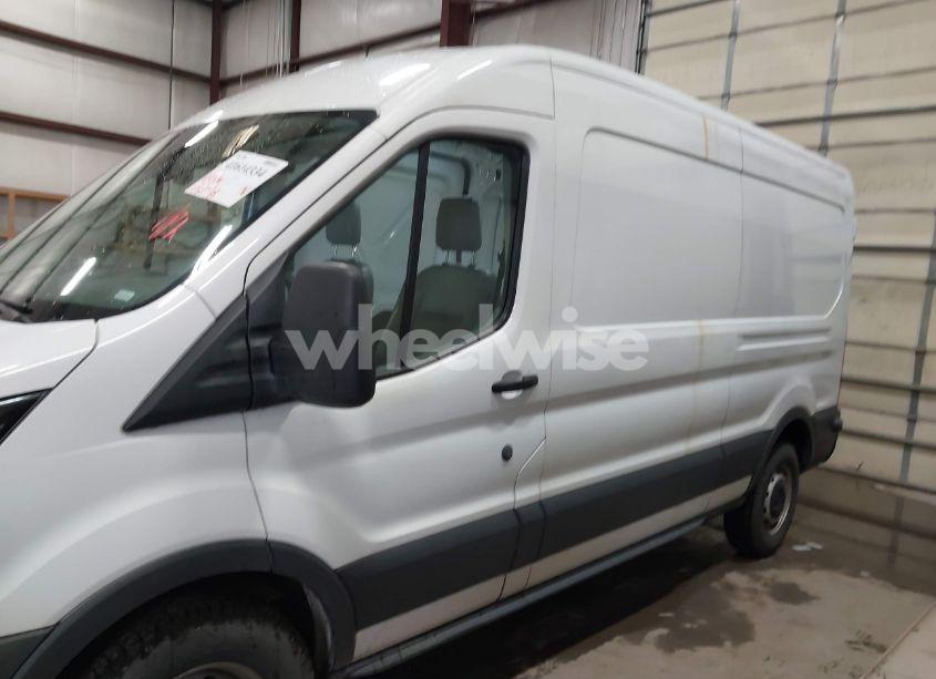 Photo 6 of 2018 Ford Transit-250 (VIN 1FTYR2CMXJKB02754)