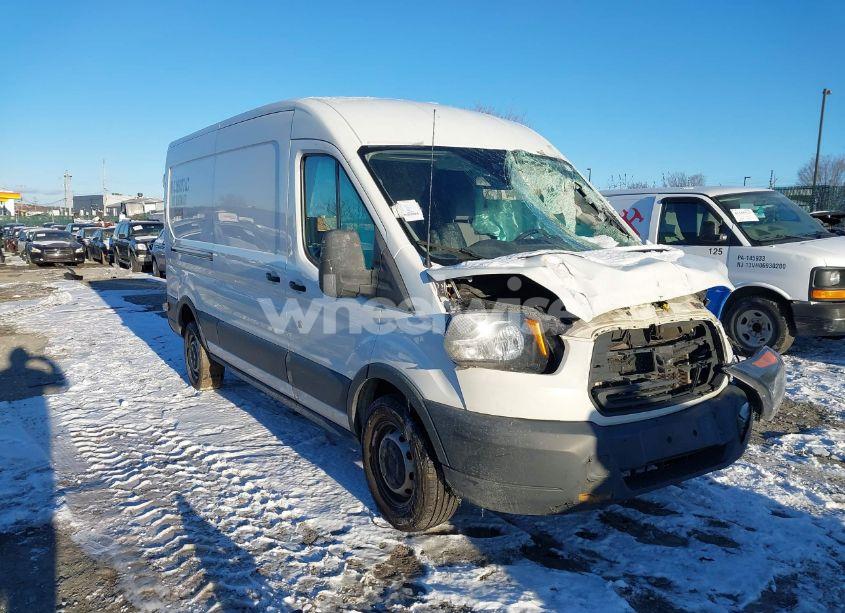 2018 Ford Transit-250 (VIN 1FTYR2CMXJKB27279) main photo