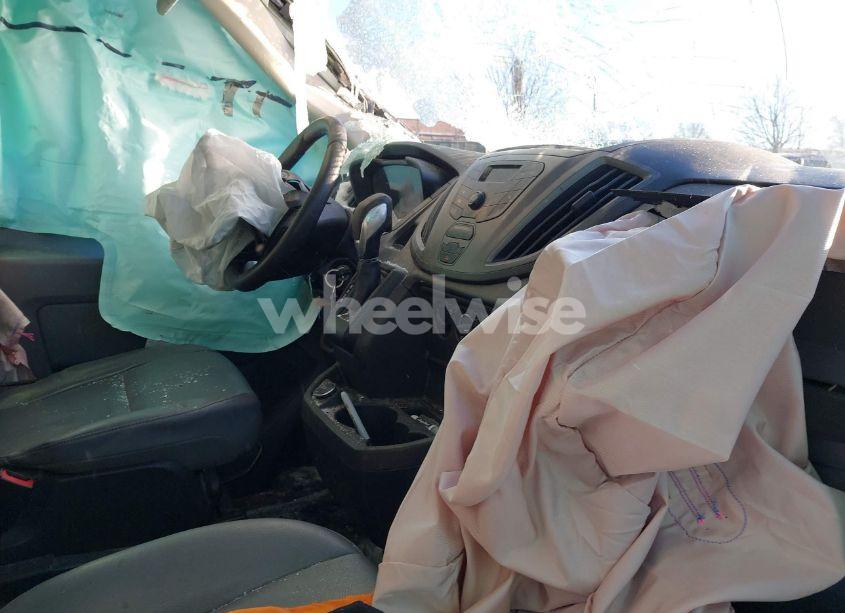 Photo 5 of 2018 Ford Transit-250 (VIN 1FTYR2CMXJKB27279)