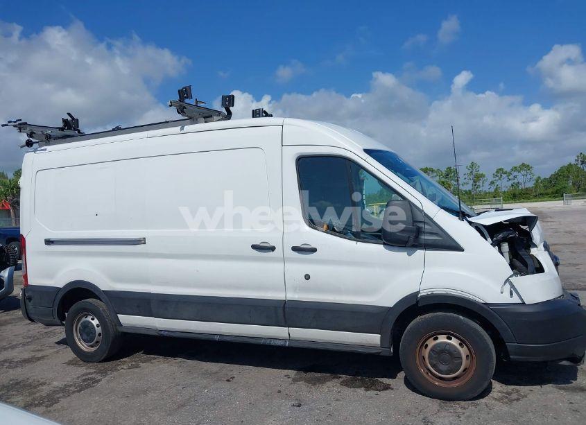 Photo 13 of 2019 Ford Transit-250 (VIN 1FTYR2CMXKKB07583)