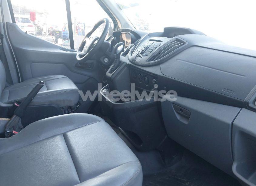 Photo 8 of 2018 Ford Transit-250 (VIN 1FTYR2DM2JKA73863)