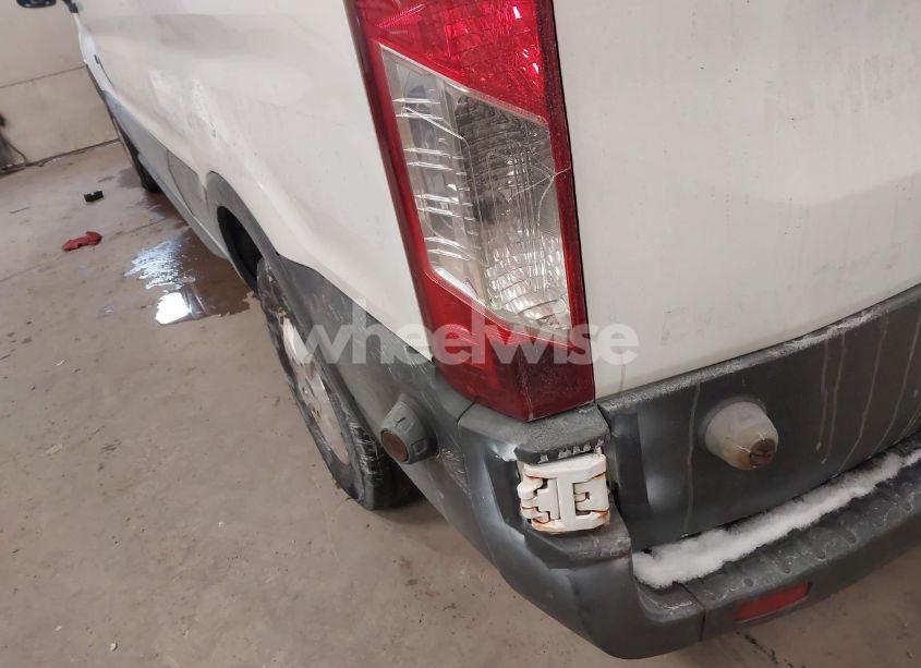 Photo 6 of 2018 Ford Transit-250 (VIN 1FTYR2XM0JKA07145)