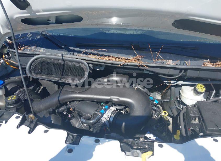 Photo 10 of 2018 Ford Transit-250 (VIN 1FTYR2XM1JKA84204)