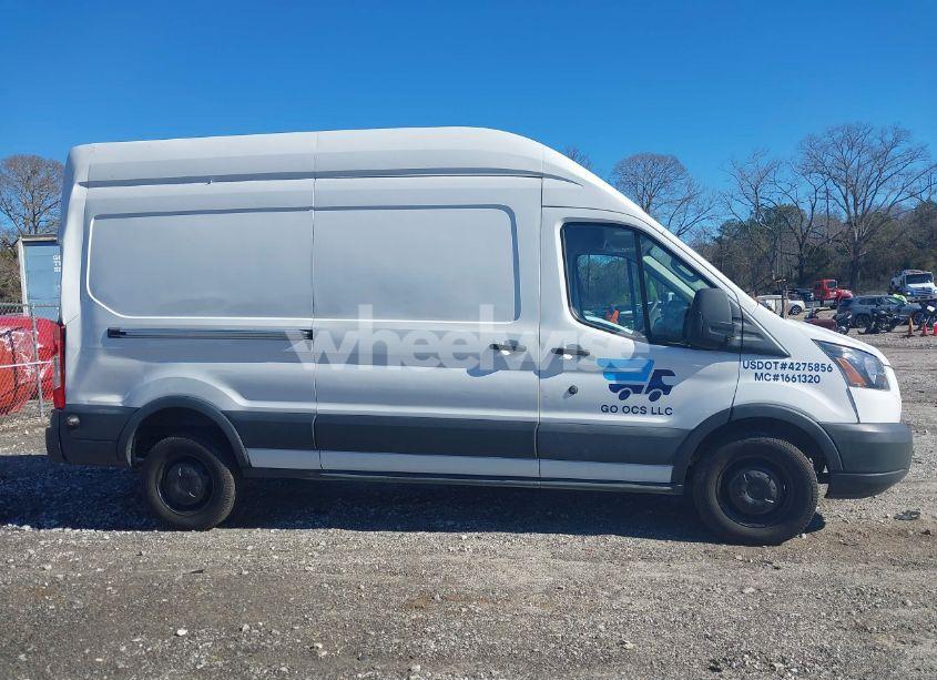 Photo 13 of 2018 Ford Transit-250 (VIN 1FTYR2XM1JKA84204)
