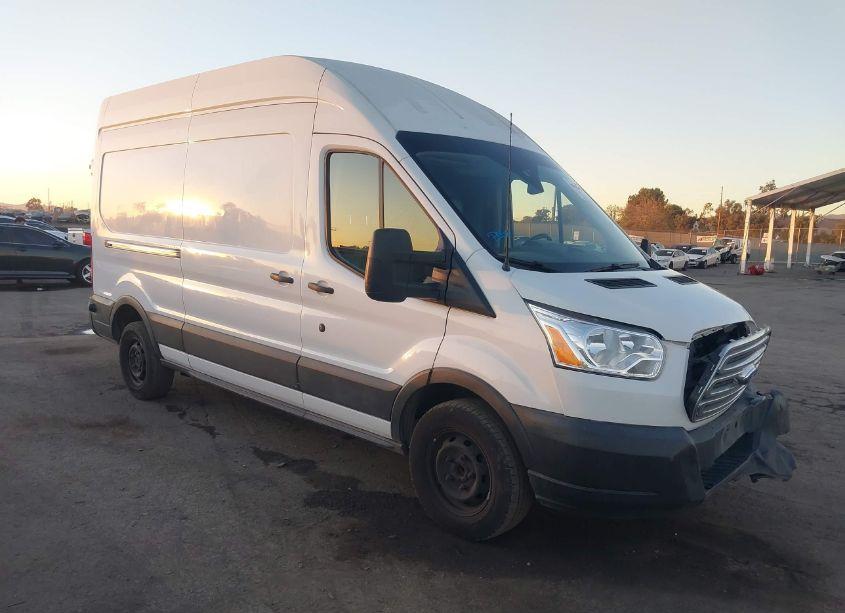 2019 Ford Transit-250 (VIN 1FTYR2XM5KKB30893) main photo