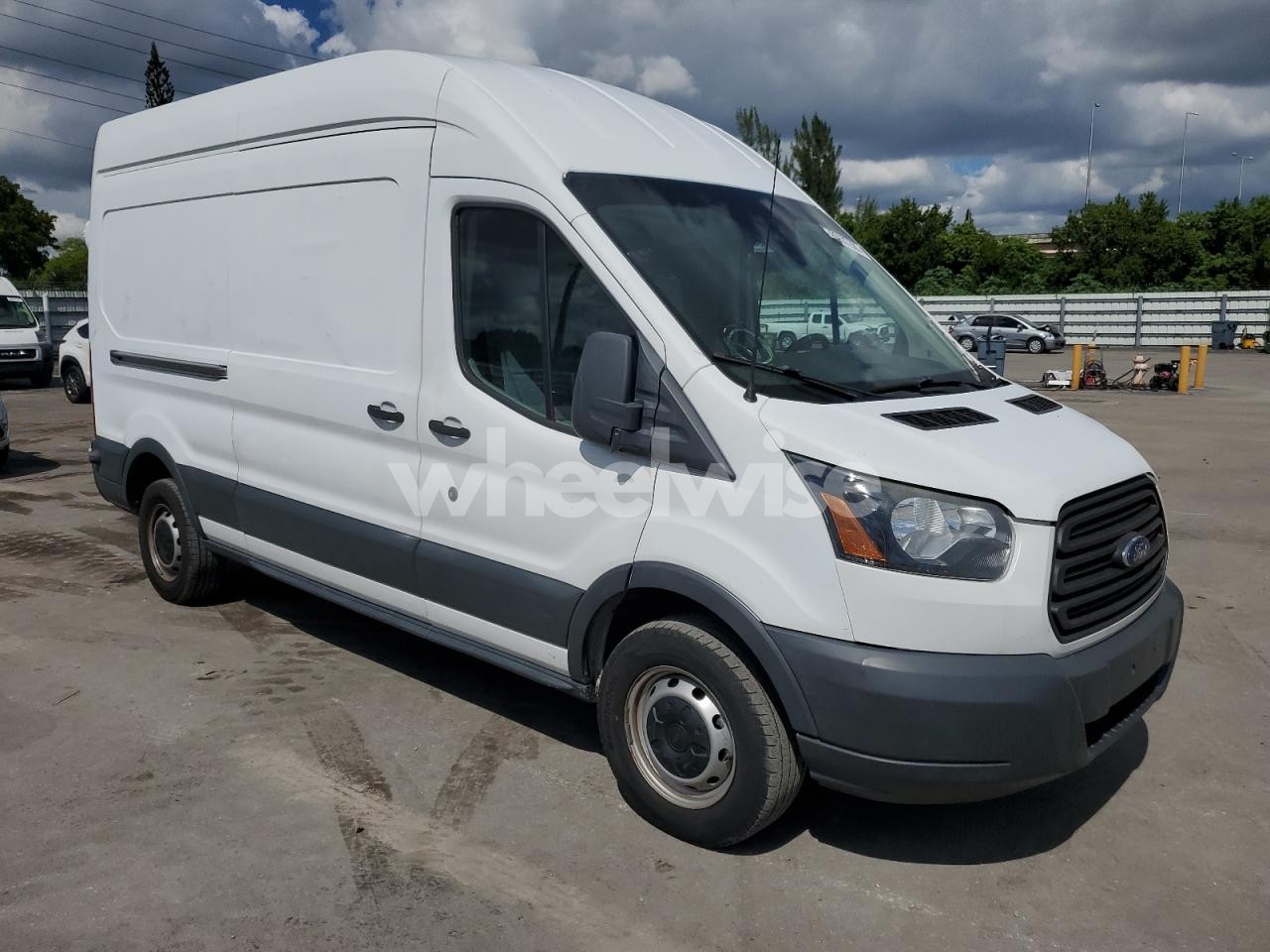 Photo 4 of 2017 FORD TRANSIT T-250 (VIN 1FTYR2XM7HKA78711)