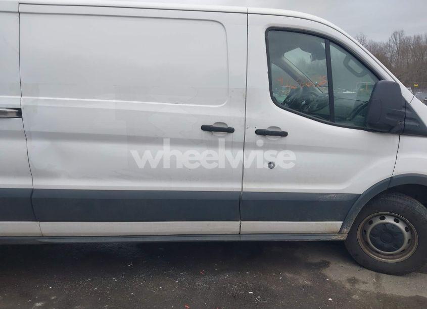 Photo 13 of 2018 Ford Transit-250 (VIN 1FTYR2YM8JKA04248)