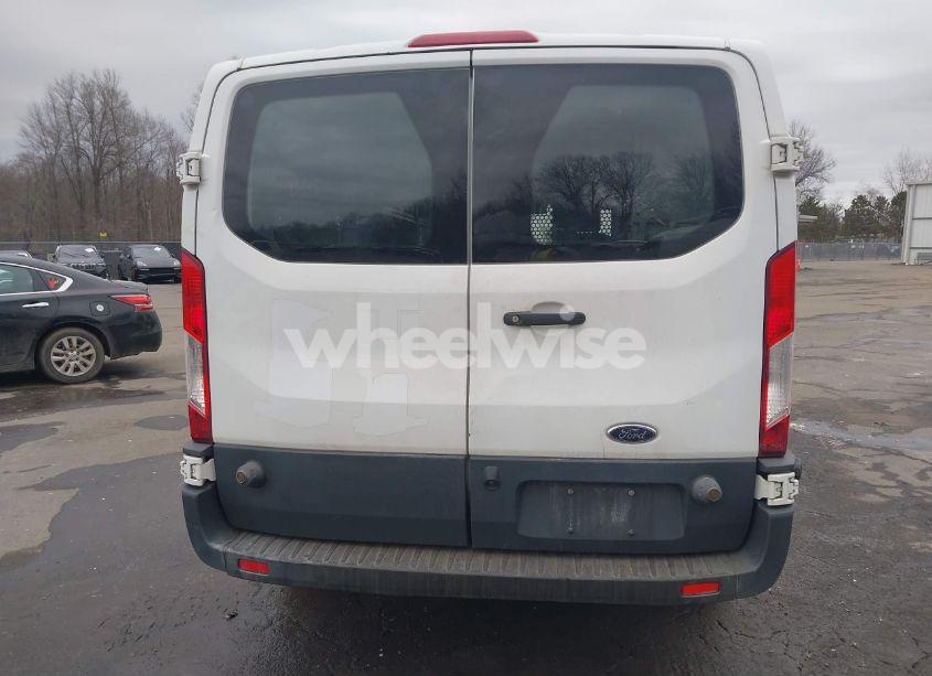 Photo 16 of 2018 Ford Transit-250 (VIN 1FTYR2YM8JKA04248)
