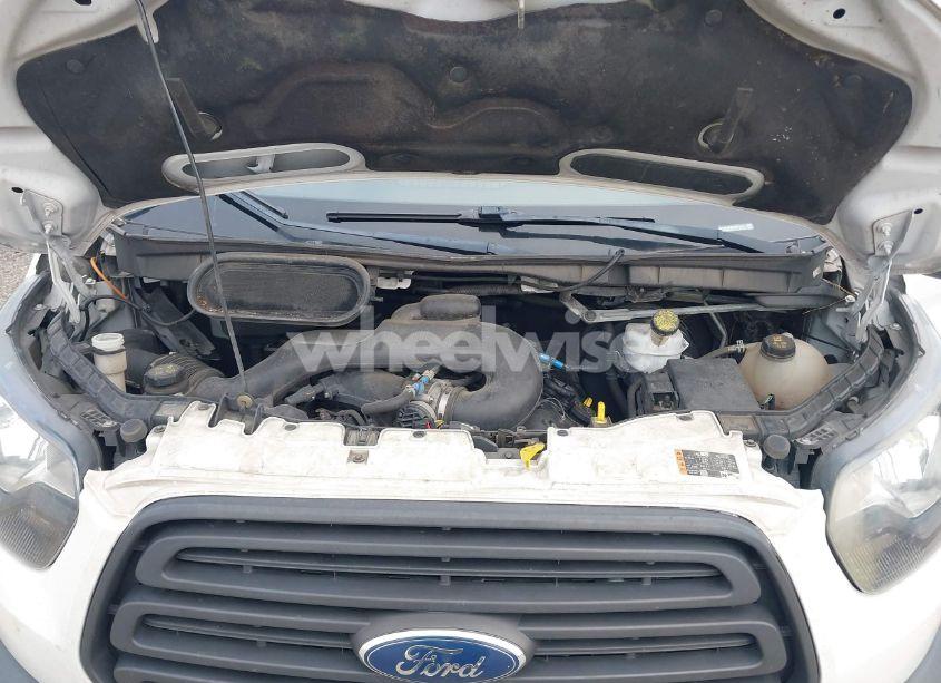 Photo 10 of 2018 Ford Transit-250 (VIN 1FTYR2YM8JKB11512)