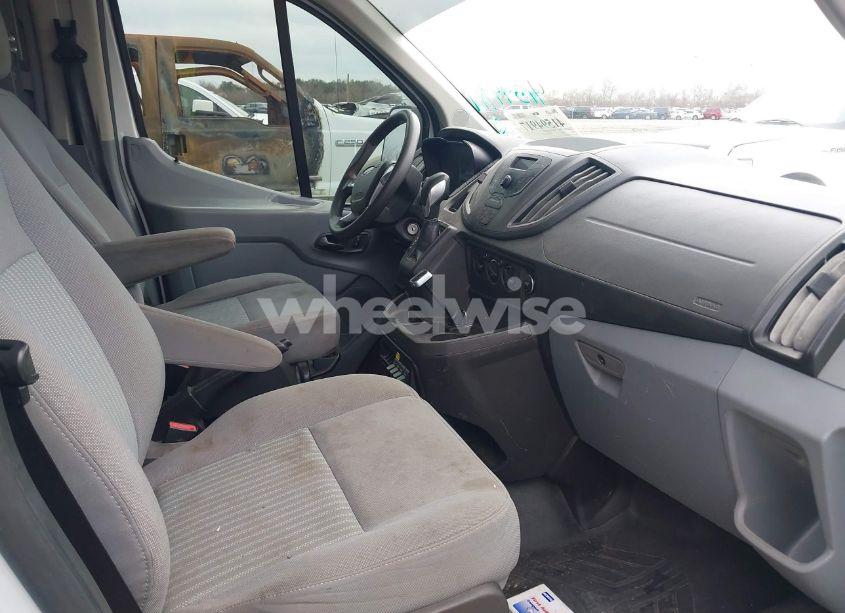 Photo 5 of 2018 Ford Transit-250 (VIN 1FTYR2YM8JKB11512)