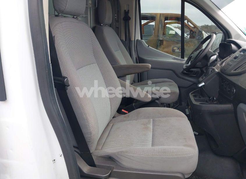 Photo 8 of 2018 Ford Transit-250 (VIN 1FTYR2YM8JKB11512)