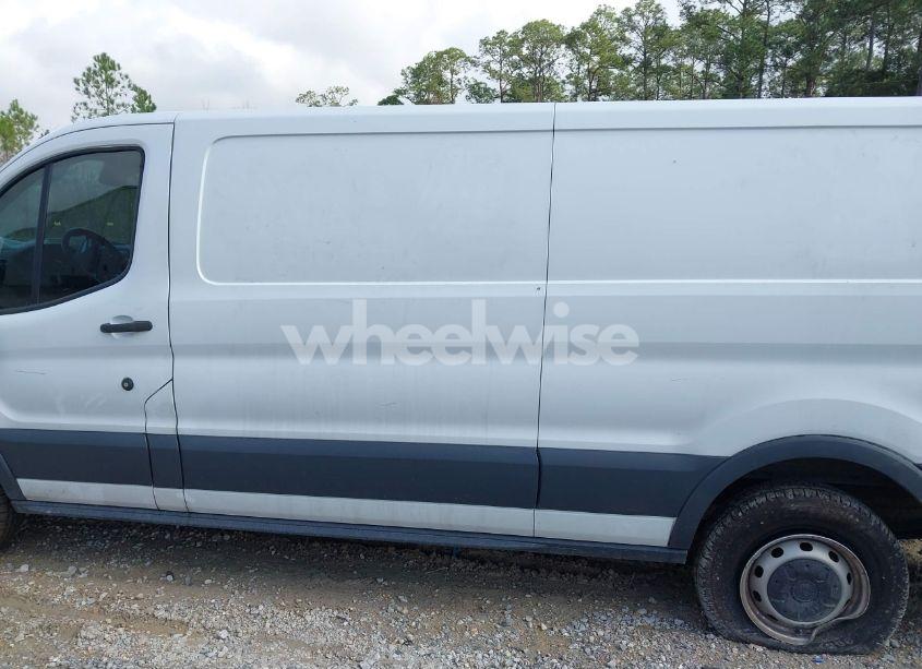 Photo 14 of 2018 Ford Transit-250 (VIN 1FTYR2YM9JKB09901)