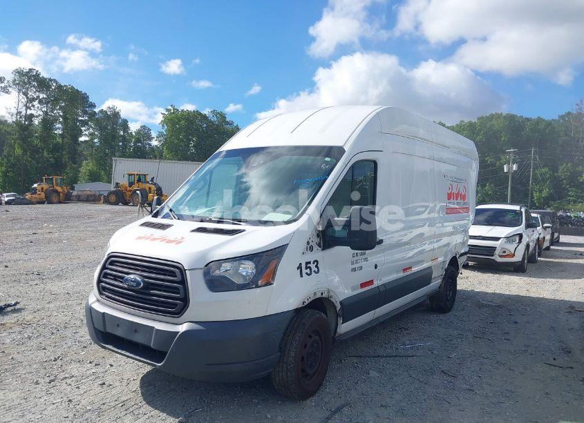 Photo 2 of 2018 Ford Transit-250 (VIN 1FTYR3XG6JKB25443)