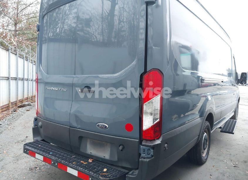 Photo 4 of 2019 Ford Transit-250 (VIN 1FTYR3XM1KKB33456)