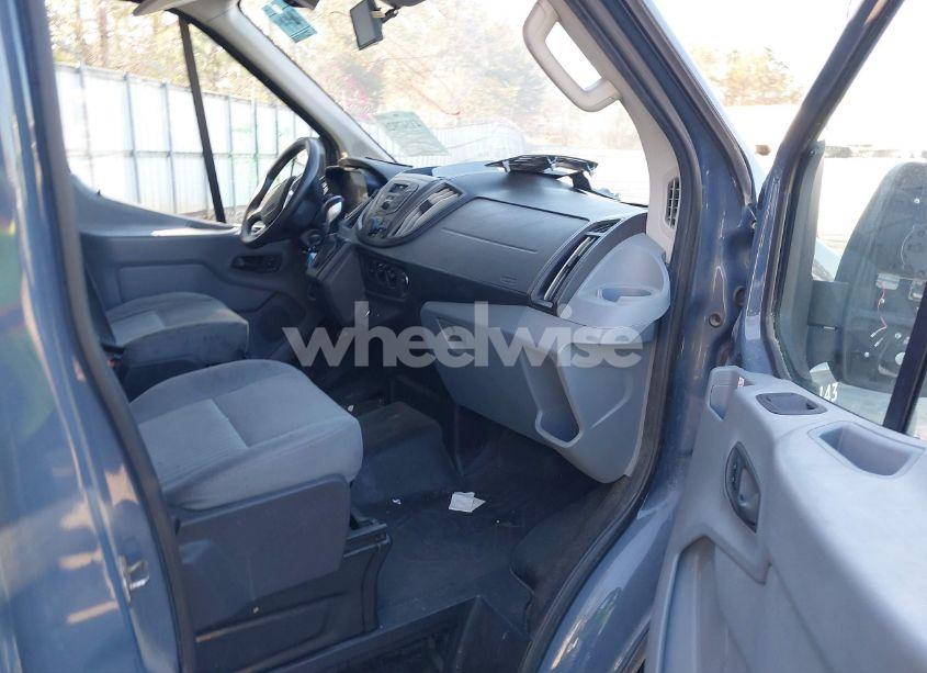 Photo 5 of 2019 Ford Transit-250 (VIN 1FTYR3XM1KKB33456)