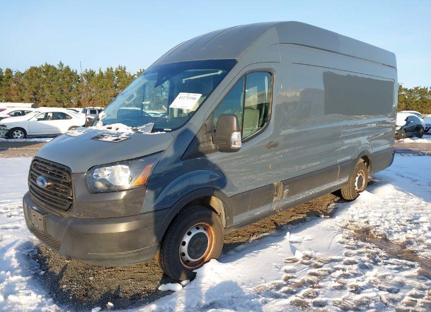 Photo 2 of 2019 Ford Transit-250 (VIN 1FTYR3XM2KKA97633)
