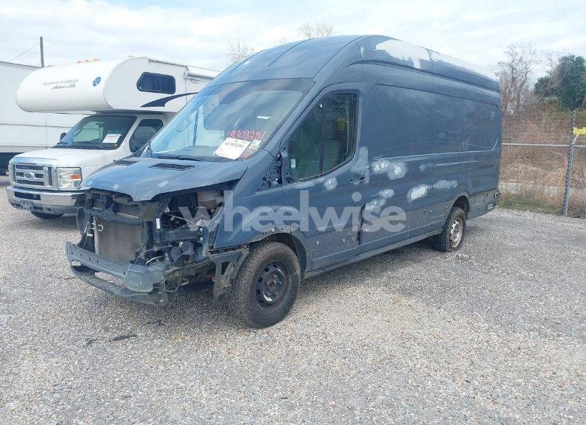 Photo 2 of 2019 Ford Transit-250 (VIN 1FTYR3XM2KKB78440)