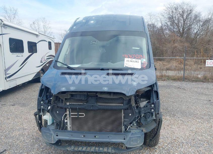 Photo 6 of 2019 Ford Transit-250 (VIN 1FTYR3XM2KKB78440)