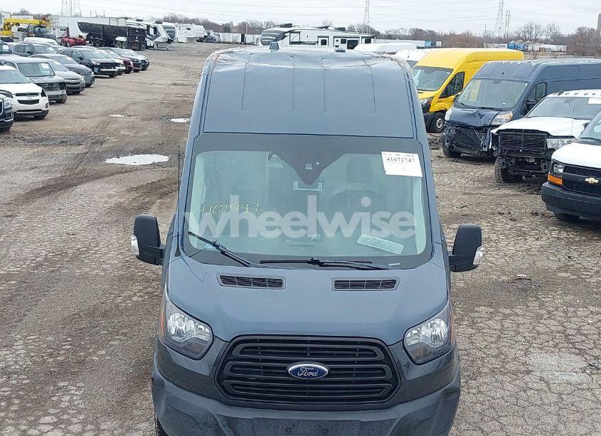 Photo 6 of 2019 Ford Transit-250 (VIN 1FTYR3XM4KKB17476)