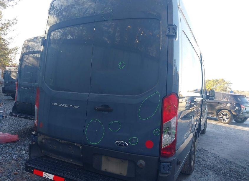 Photo 16 of 2019 Ford Transit-250 (VIN 1FTYR3XM4KKB28946)