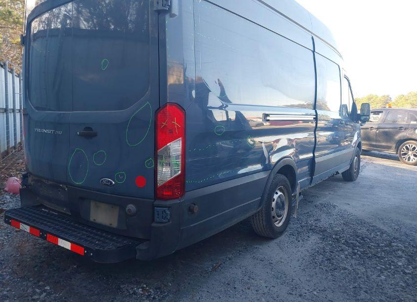 Photo 4 of 2019 Ford Transit-250 (VIN 1FTYR3XM4KKB28946)