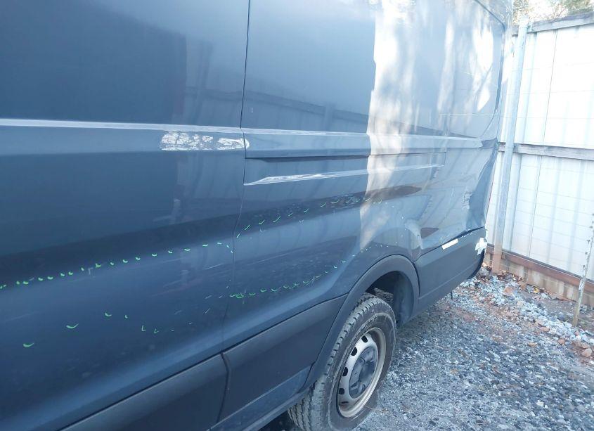 Photo 6 of 2019 Ford Transit-250 (VIN 1FTYR3XM4KKB28946)