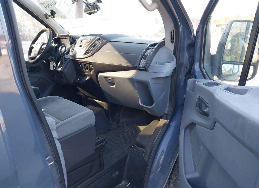 Photo 4 of 2019 Ford Transit-250 (VIN 1FTYR3XM5KKB28941)