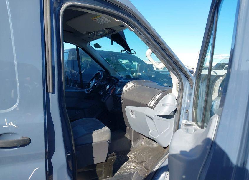 Photo 5 of 2019 Ford Transit-250 (VIN 1FTYR3XM5KKB49644)